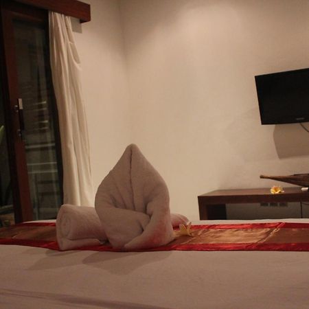 Letos Kubu Homestay Kuta  Bilik gambar
