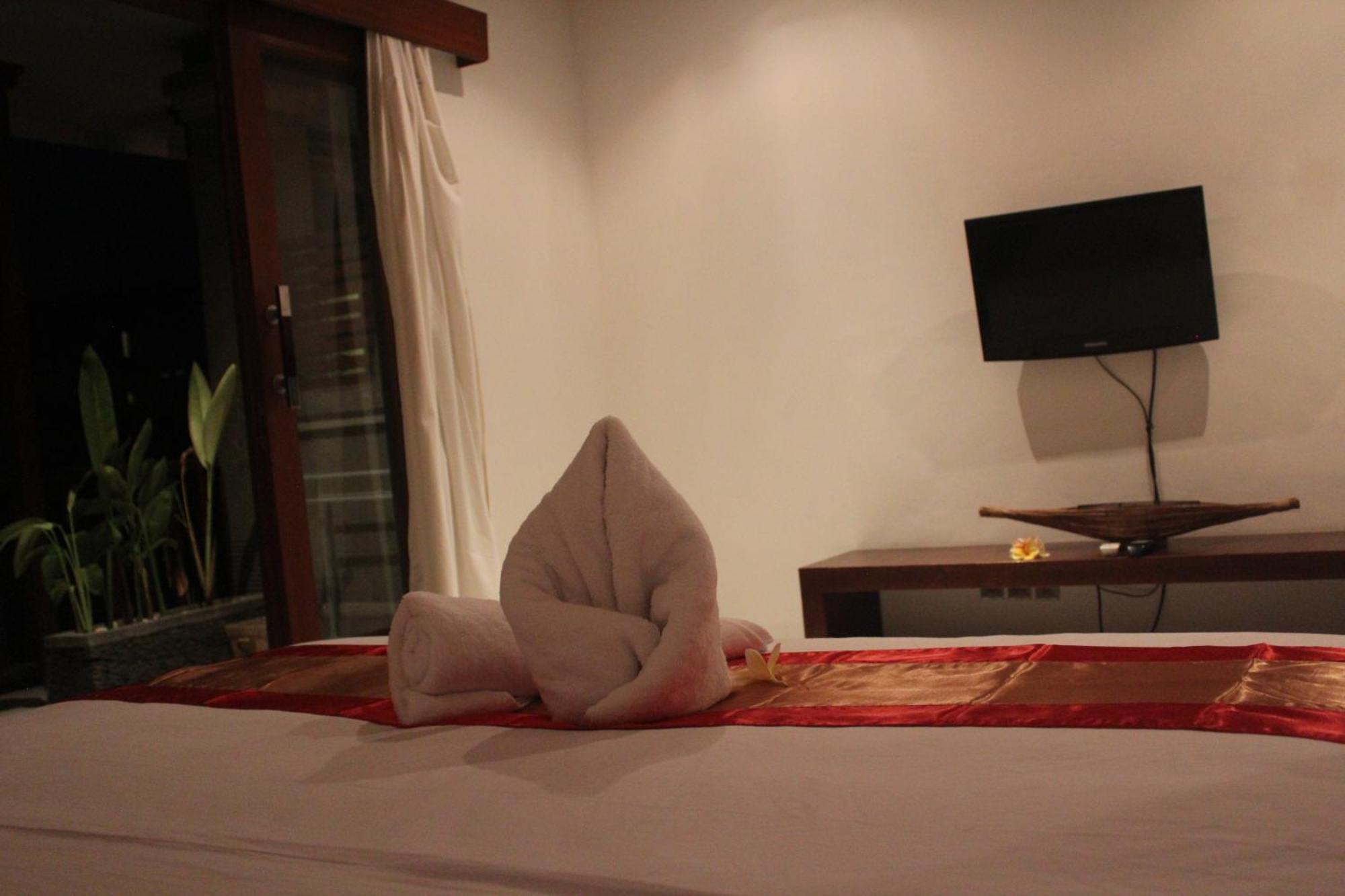 Letos Kubu Homestay Kuta  Bilik gambar