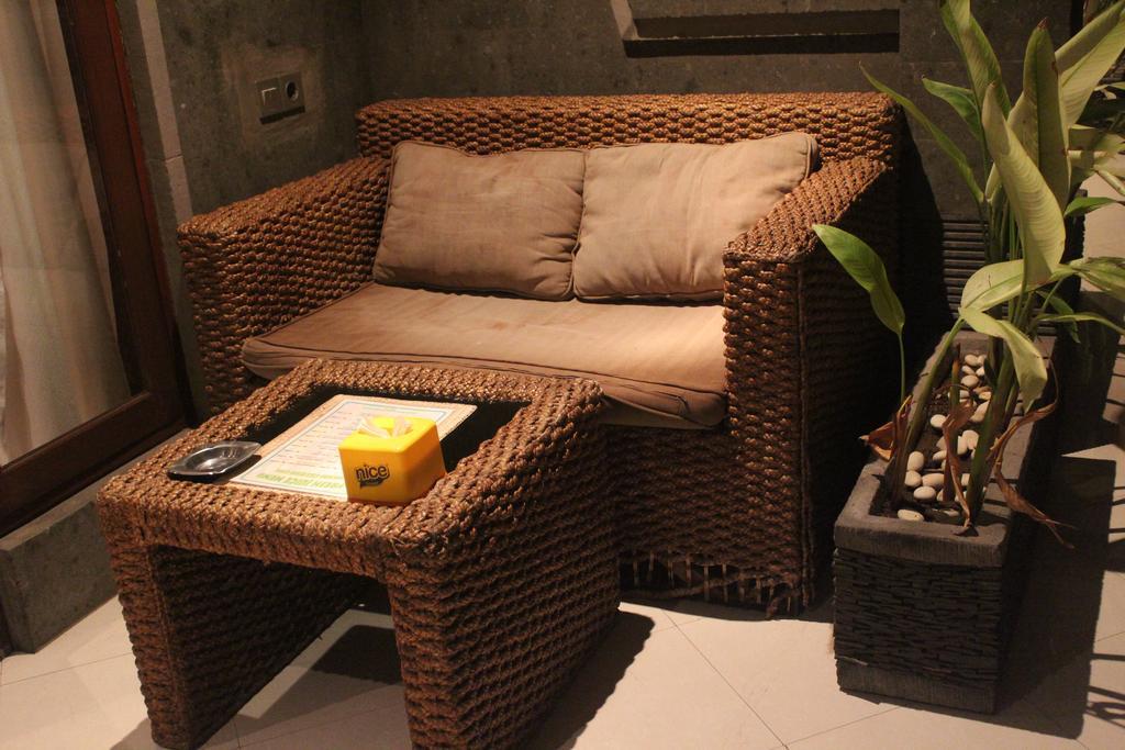 Letos Kubu Homestay Kuta  Luaran gambar