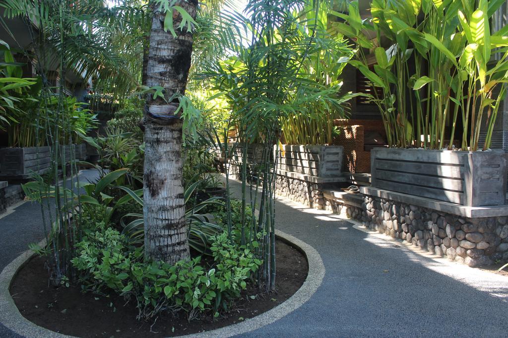 Letos Kubu Homestay Kuta  Luaran gambar