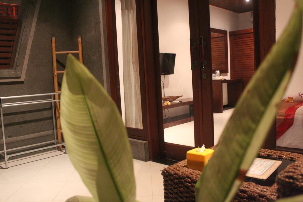 Letos Kubu Homestay Kuta  Luaran gambar