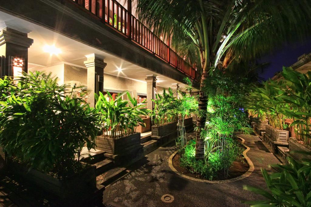Letos Kubu Homestay Kuta  Luaran gambar